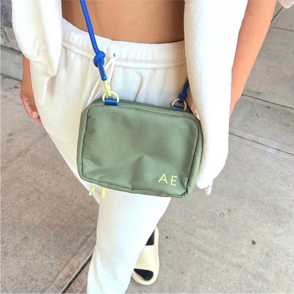 NWT American Eagle Olive Green Crossbody Bag - Picture 3 of 3